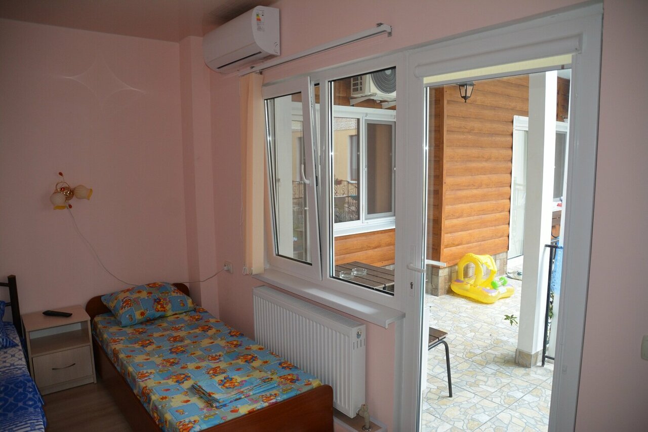 Гостиница Елизавета Феодосия