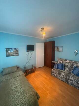 Гостиница Елизавета Феодосия Стандартный семейный номер-1