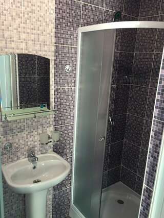 Гостиница Елизавета Феодосия Стандартный двухместный номер с 1 кроватью или 2 отдельными кроватями-3