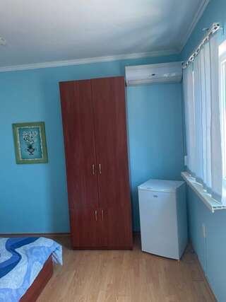 Гостиница Елизавета Феодосия Стандартный семейный номер-2